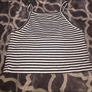 Halter neck cropped tank top